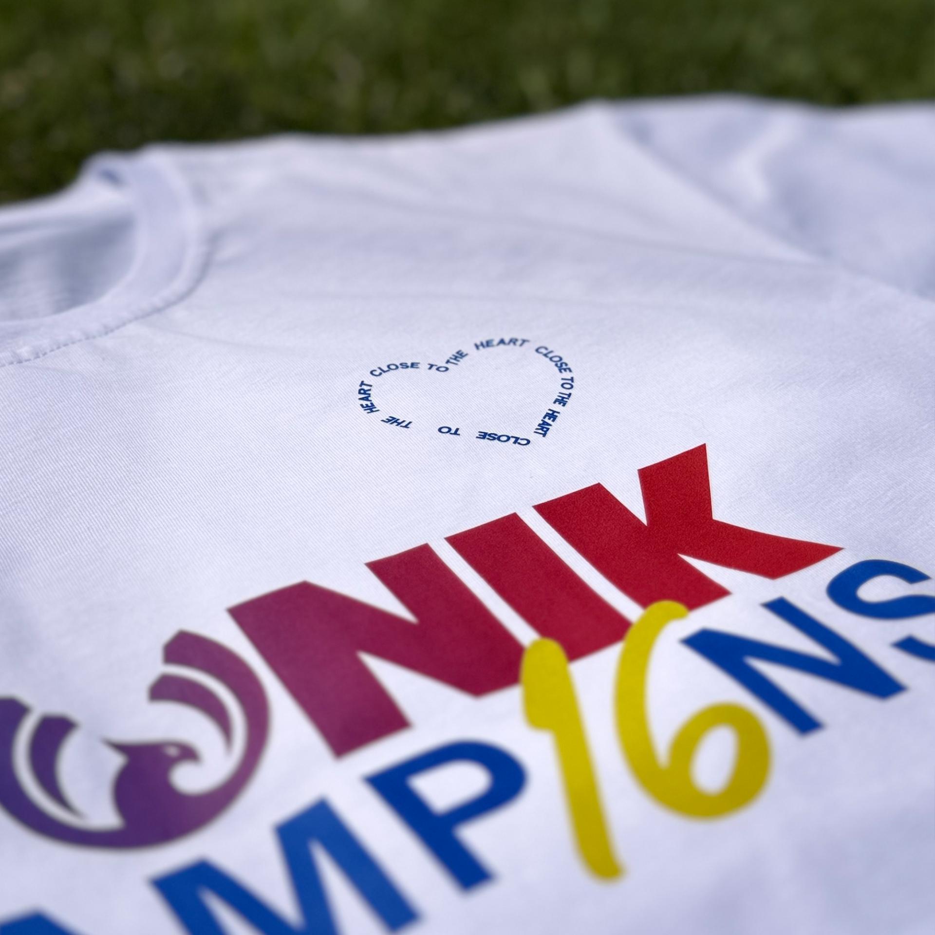 Champions t-shirt